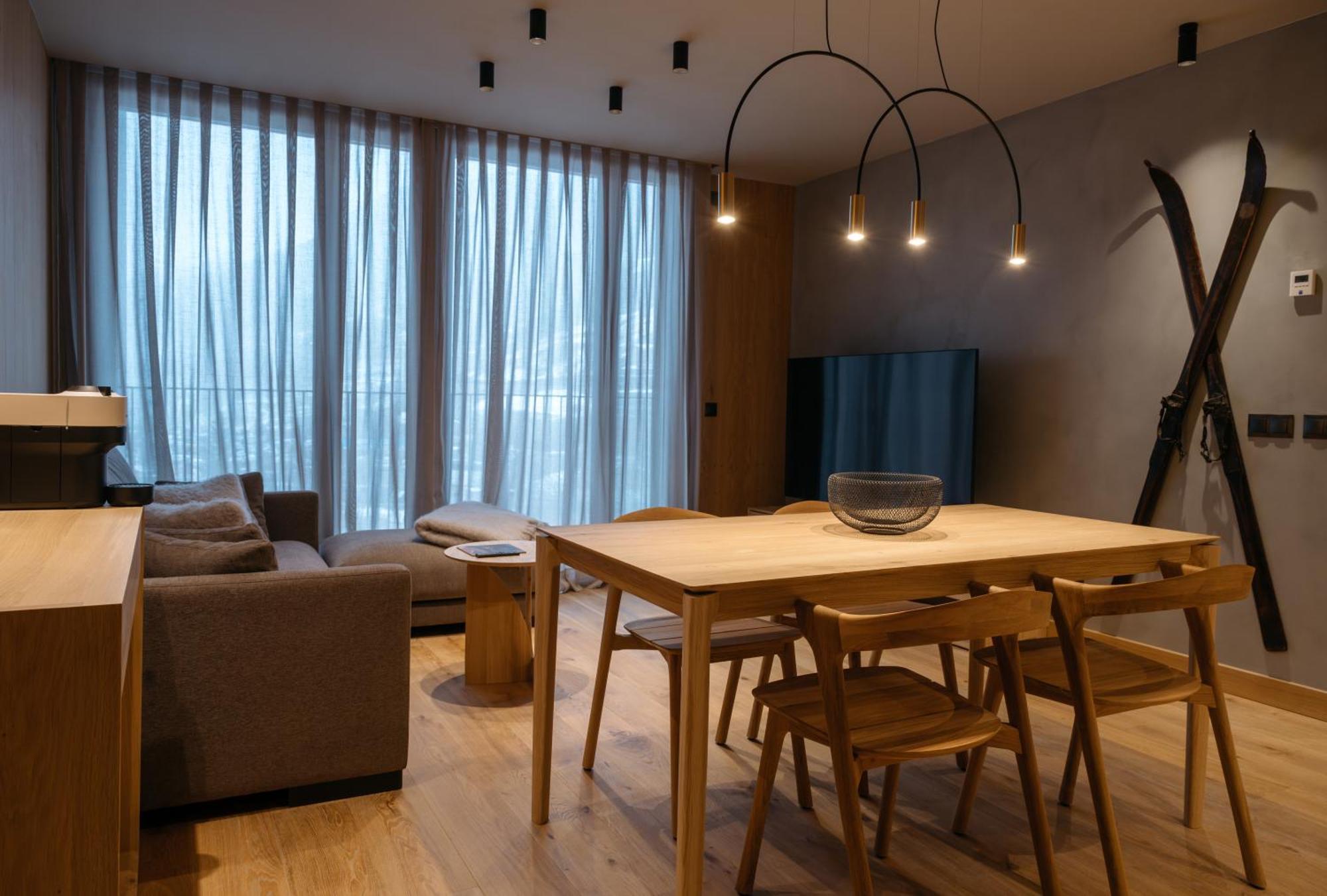 Isard Residences By Leo เอลตาร์แตร์ ภายนอก รูปภาพ