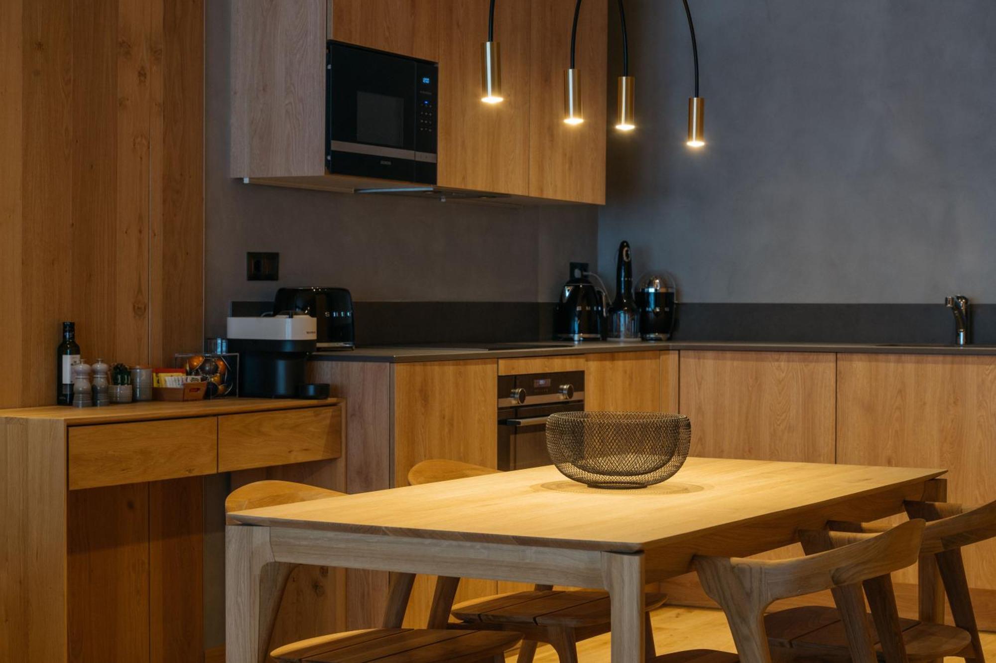 Isard Residences By Leo เอลตาร์แตร์ ภายนอก รูปภาพ