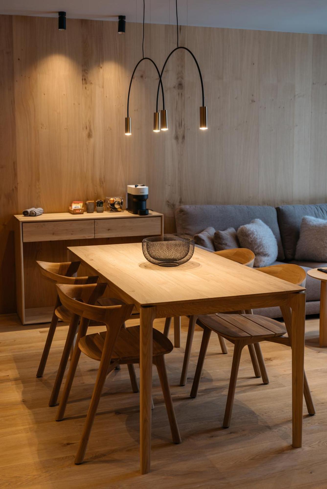 Isard Residences By Leo เอลตาร์แตร์ ภายนอก รูปภาพ