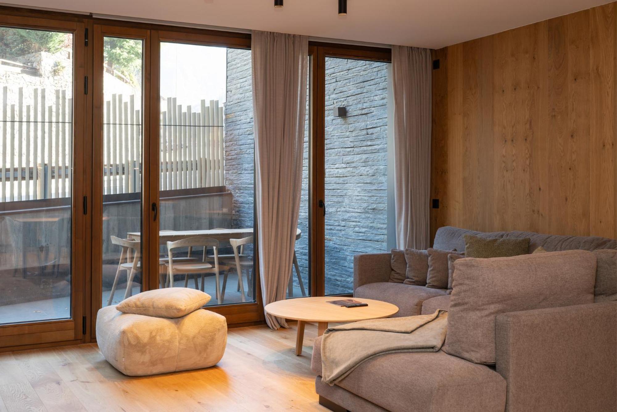 Isard Residences By Leo เอลตาร์แตร์ ภายนอก รูปภาพ